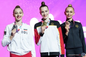 podium clubs ph simone ferraro sfa06575